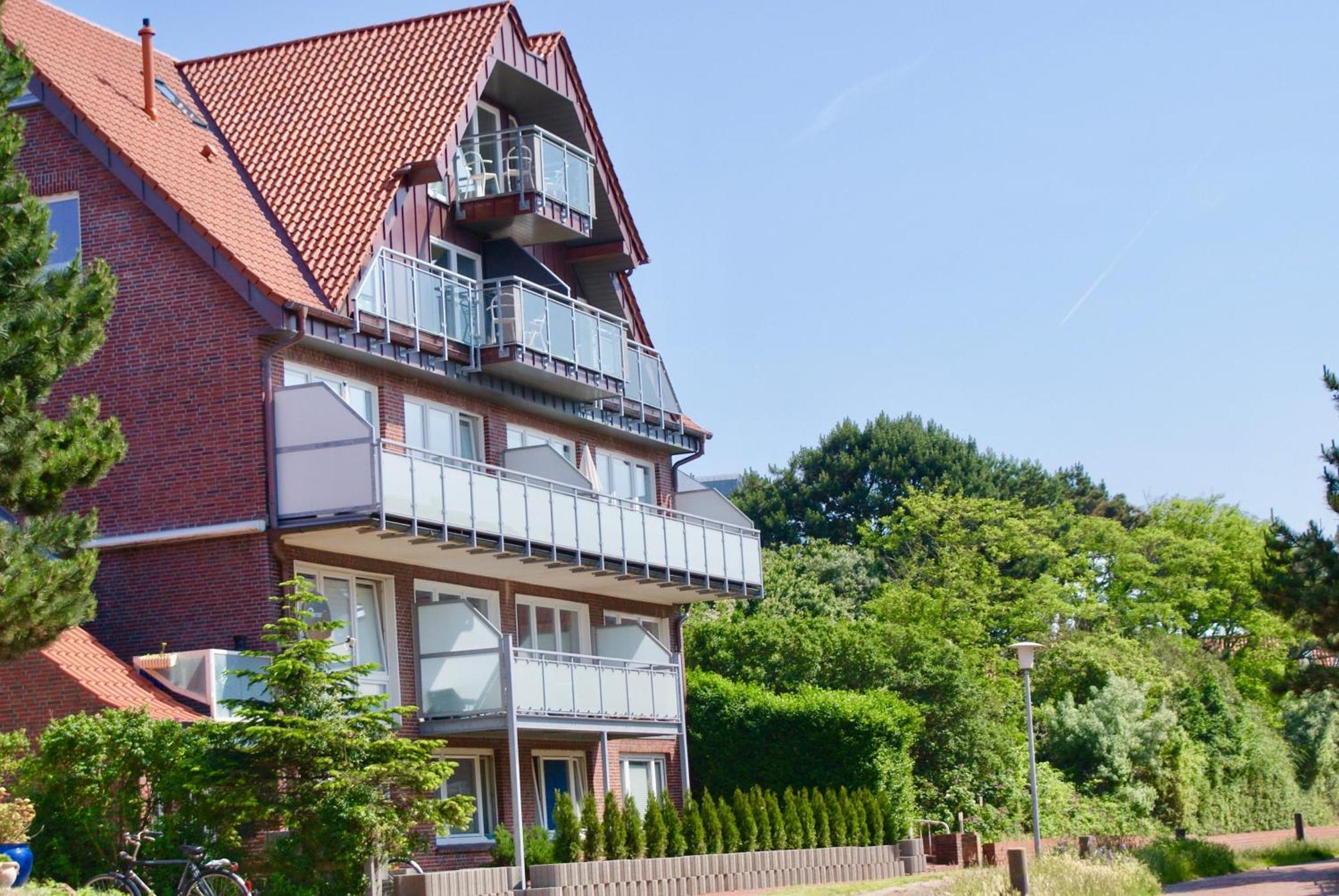 Appartement Strandhaus Rose 14 *